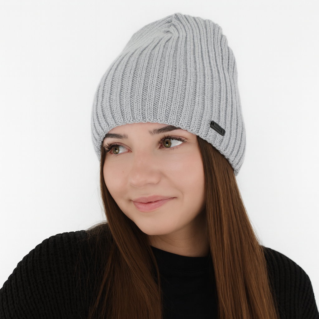 Women's Winter Hat with Merino Wool Insole and Fleece Lining – Elegant Grey