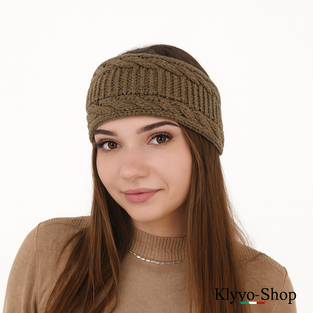 Women's winter headband by Bera in ecru knitted fabric – an elegant and warm alternative to a hat.