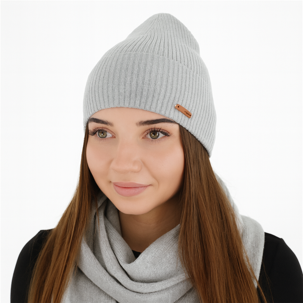 Flerra Damenmütze aus 100% extrafeiner Merinowolle in Beige – Elegant und warm für den Winter